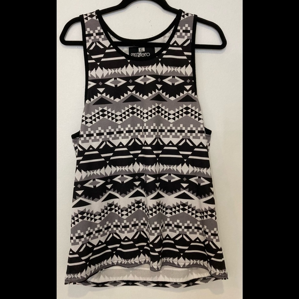 Zero Nineteen - Men Tanktop Shirt - Size XL - EUC